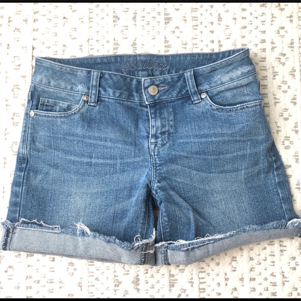 Delia’s Bailey Denim Shorts Size 5/6